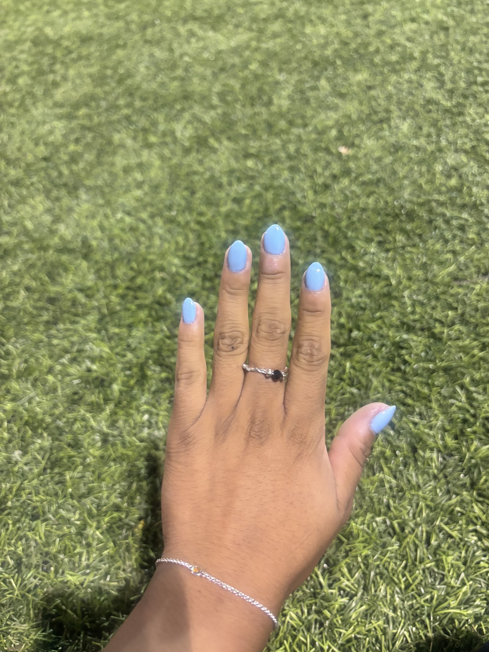 Beverly Hills Nails And Spa logo